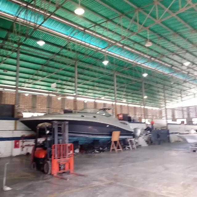 Solo Venta  Galpon Entrando Por Av. Intercomunal  Cerca De Aluminios Flamingo  Guatire