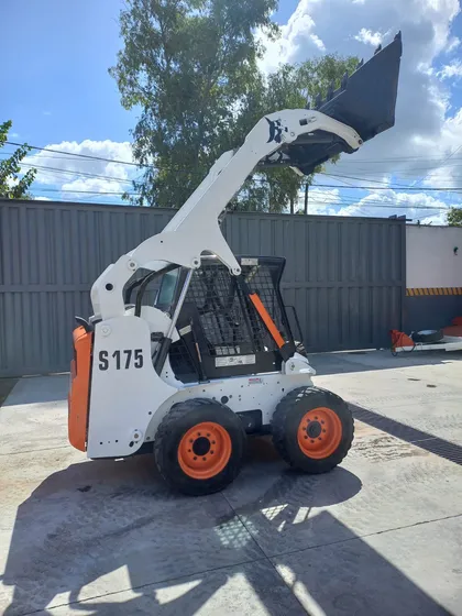 Minicargadora Bobcat S175