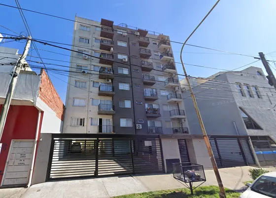 En Venta En Palomar Espacios Cocheras Individuales Bajas Expensas  F: 10204