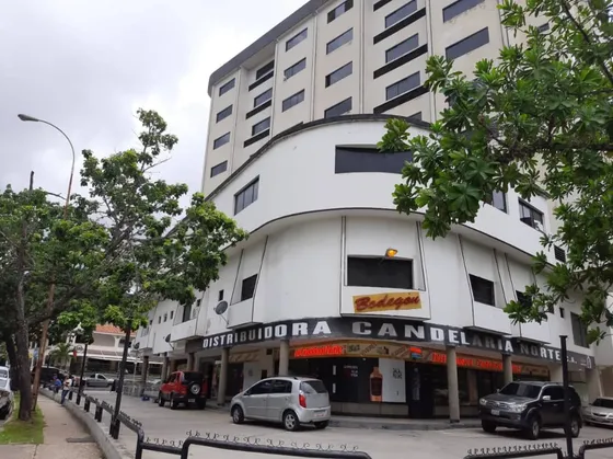 Fany Villasmil Alquila Oficina Multicentro Paseo El Parral, Valencia - Mri