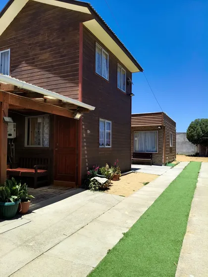 Hermosas Cabañas En Pichilemu, Casa Principal Más 2 Cabañas