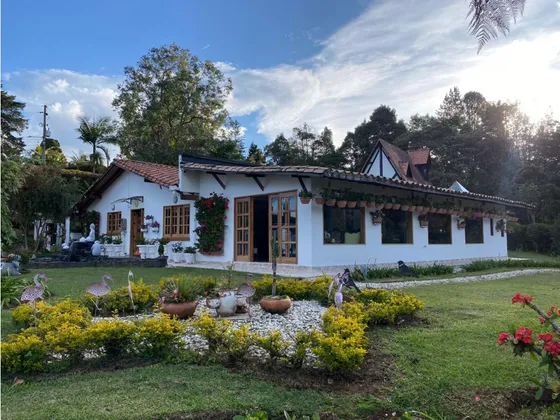 Casa Campestre En Venta Carrizales El Retiro