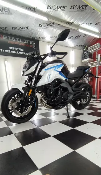 Cf Moto  Nk 400