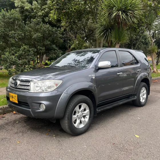 Toyota Fortuner 2.7l