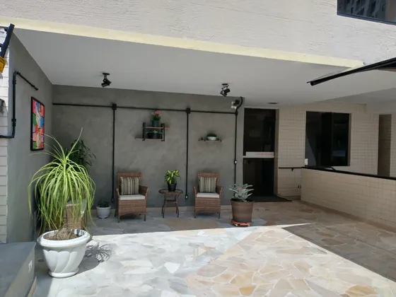 01 Dormitório Mobiliado Bem Localizado Garagem Sacada (incluso Os Valores De Iptu / Condominio)