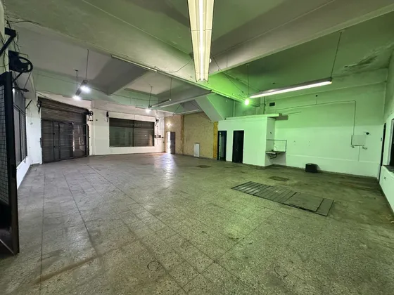 Venta Galpon Comercial+ Departamento 4 Ambientes