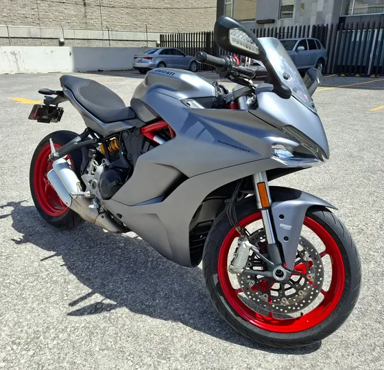 Ducati Supersport 2020 950cc., Seminueva
