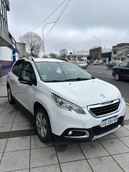 Peugeot 2008 1.6 Allure