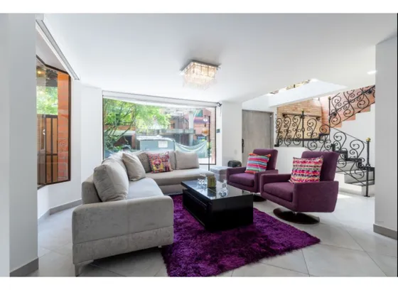 Se Vende Hermosa Casa En Sabaneta - Sector La Doctora