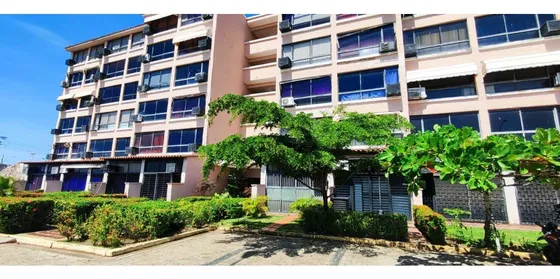 En Venta Apartamento 70m2 Playa Linda Higuerote 9167