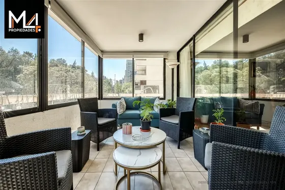 Departamento En Venta De 3 + Serv Dorm. El Golf Las Cond