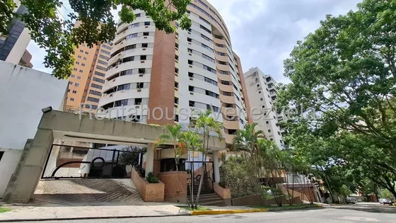 Apartamento En Alquiler El Parral Lr Valencia Con Planta Electrica Amplio Y Moderno