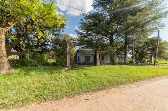 Casa 3 Dormit. Con Amplio Terreno En Bº Los Conquistadores - Sauce Viejo
