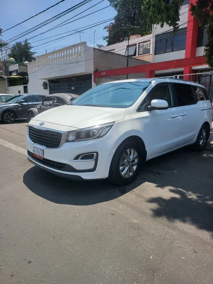 Kia Sedona 2.0 Ex At