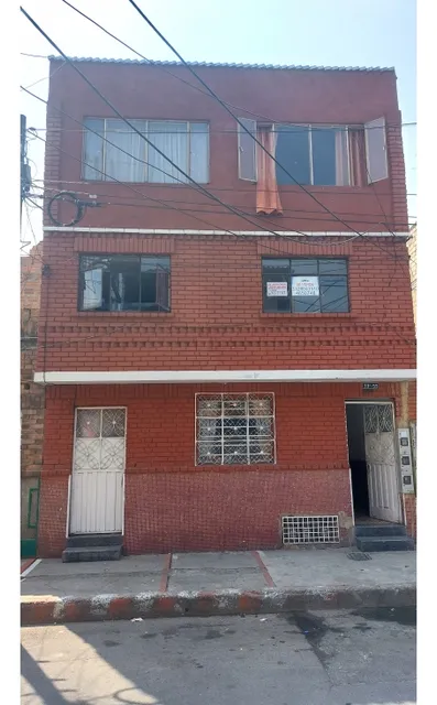 Vendo Casa Rentable En San Vicente Ferrer, Bogotá