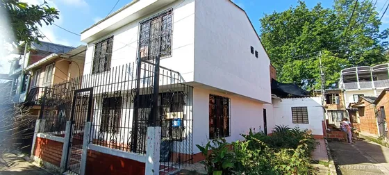 Se Vende Casa Esquinera En Jamundi
