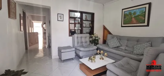 Casa En Venta En Niquia. Cod V5364