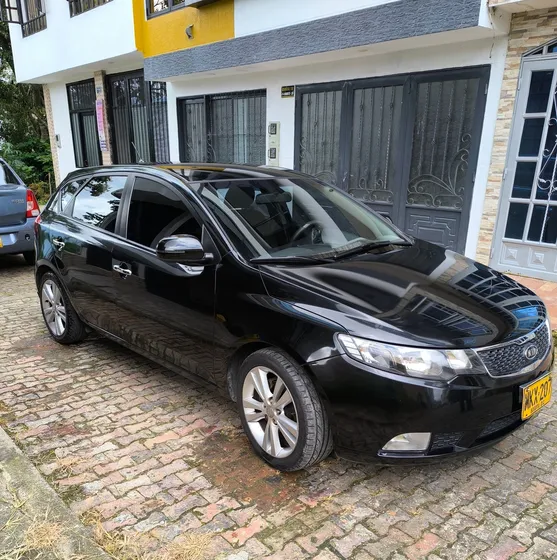 Kia Cerato Forte 1.6 Hb