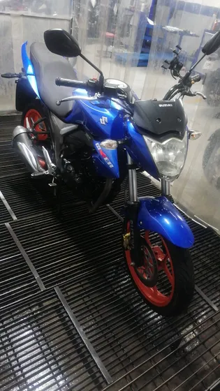 Bonita Gixxer Impecable