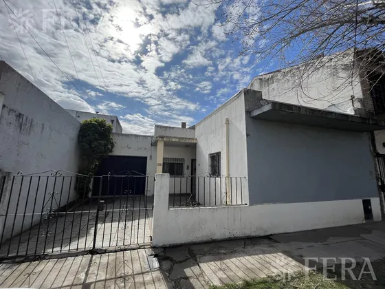 Venta Casa 3 Ambientes Con Cochera En Quilmes Oeste (32205)