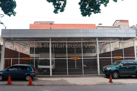 Magnifico Local Comercial En Alquiler  El Paraíso En Venta. Ch. #24-18584