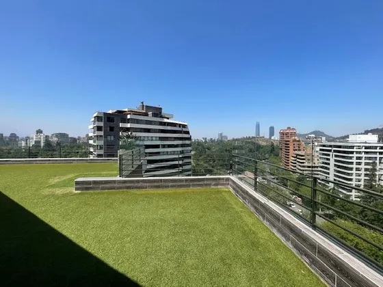 Penthouse En Elegante Edificio En Alonso De Córdova