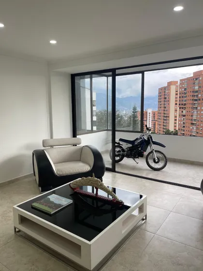 Arriendo Apartamento En Los Balsos