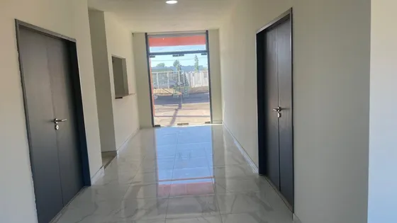 Oficina Privada 35 M2 En Parque Store Center Acc.oeste Km38 La Reja Moreno