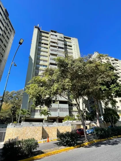 Apartamento En Alquiler 116m2 4h/3b/2p Urb Manzanares