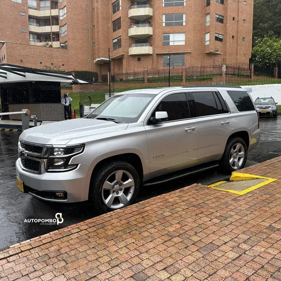 Chevrolet Tahoe 5.3 Lt