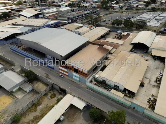 !!! Galpon En Alquiler Cuenta Con 1700 Mts2 Zona Industrial 1 Barquisimeto Tu Asesora Mehilyn Perez !!!