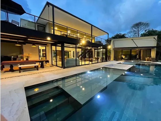 Casa De Campo En Condominio Exclusivo