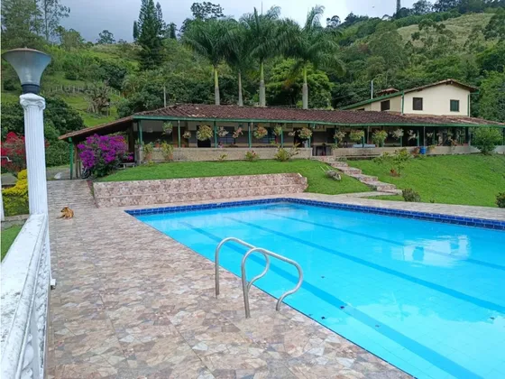 Finca En Venta En Girardota - Antioquia