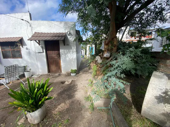 Apartamento En Alquiler  Cerro Mexico Esquina Vizcaya  A Una Cuadra De La Rambla  Y Playa Del Cerro 