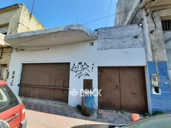 Lote De 8.66x40 Mts En De La Serna Al 1800 - Local Con Ph Y Galpon