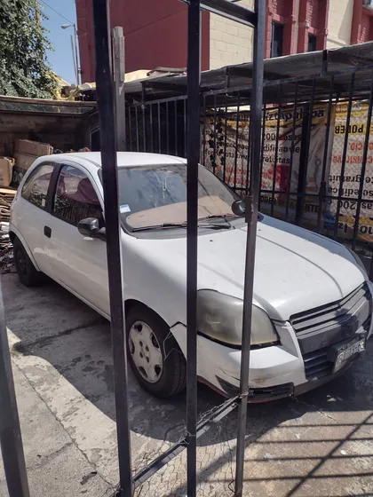 Chevrolet Chevy 1.6 3p Paq C Mt