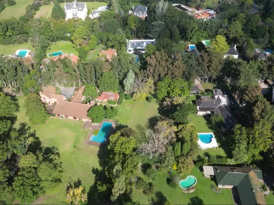 Casa En Venta En Highland Park Sobre 4 Lotes