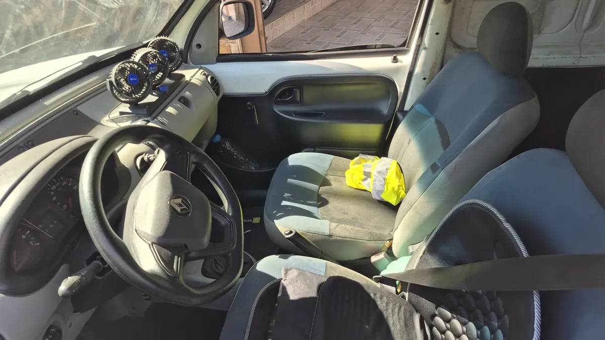 Renault Kangoo Express 2013 1.6 16v Hi-flex 4p — foto 10