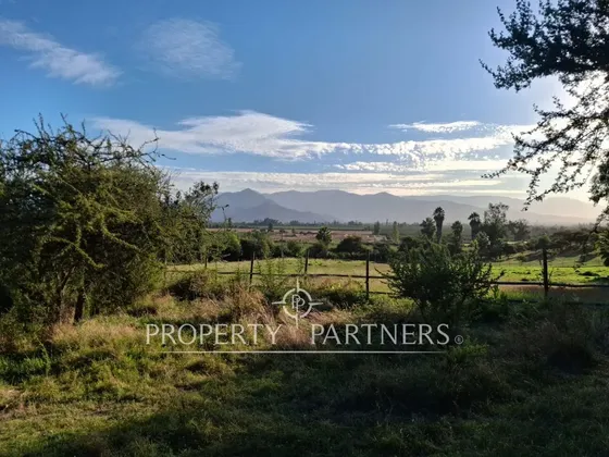 Exclusiva Parcela De 9.500 M² En Huelquén Con Exce...