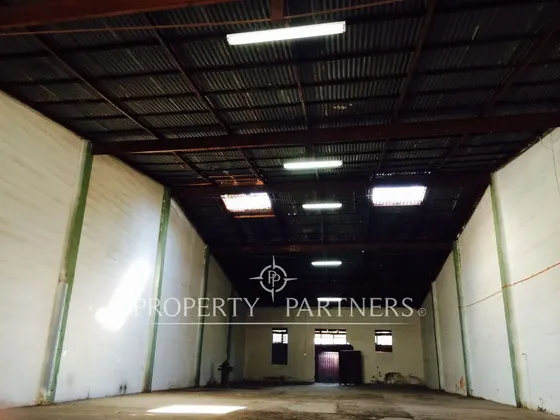 Arriendo De Bodega En Plena Avenida Brasil