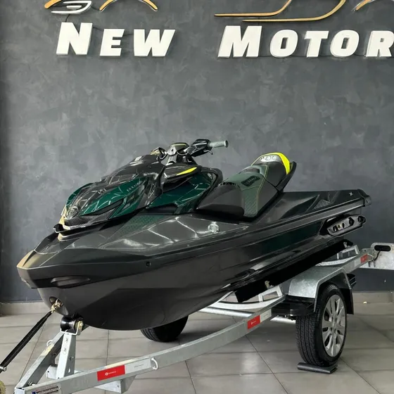 Jet Ski Seadoo Apex 300 