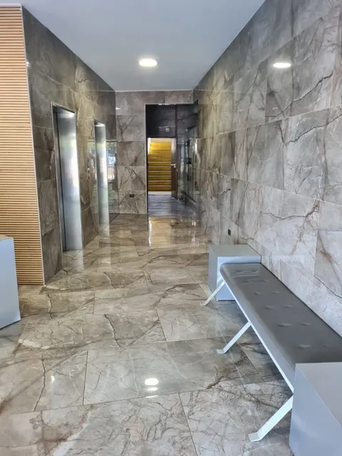 Oficina Amoblada Cofin Cerca World Trade Center Wtc Elite Trade Building City Office Blue Norte Centro Comercial Empresarial Las Camaras Bauhaus Ordiviv Puerto Santa Ana The Point Emporium Blue Tower