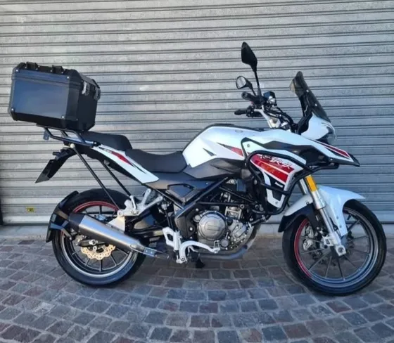 Benelli Trk 251