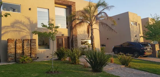 Casa En Venta En Tipas Nordelta