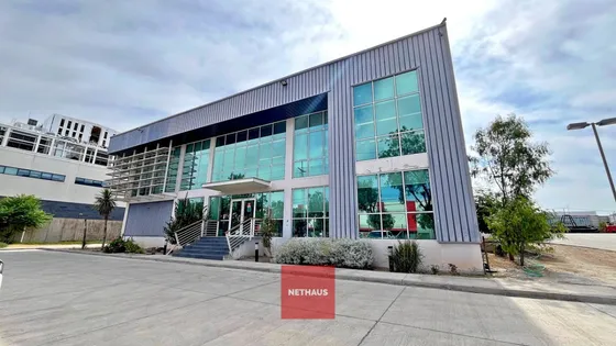 Nethaus Vende Gran Edificio Multiuso En Enea Pudahuel