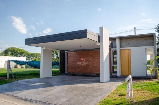 Casa En Venta!  Altos Del Cevil 2