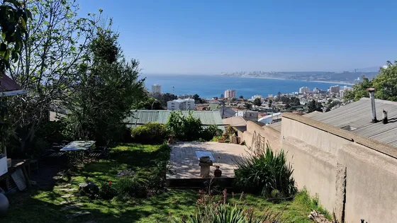 Acogedora Casa En Sector Recreo Alto Con Vista Al Mar