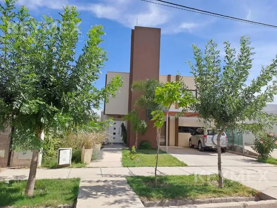 Venta Casa Barrio Privado Sol Andino Mendoza 4 Dormitorios Seguridad Pileta Quincho Luminosa
