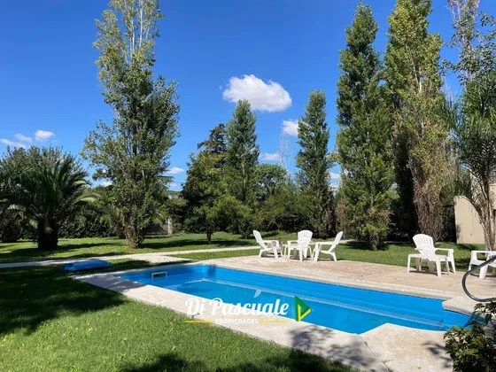 Alquiler Departamento 2 Ambientes Con Cochera En Complejo Cerrado - Moreno Sur