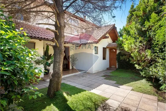 Casa En Venta En Condominio